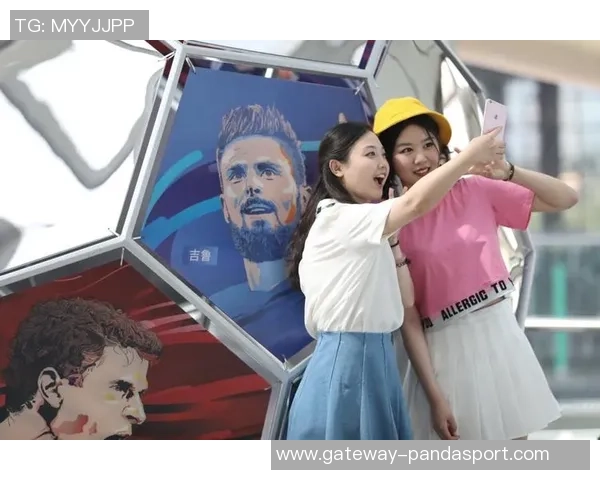 豆瓣足球尤物带你领略绿茵场上的魅力与激情，探索球迷心中的女神与偶像